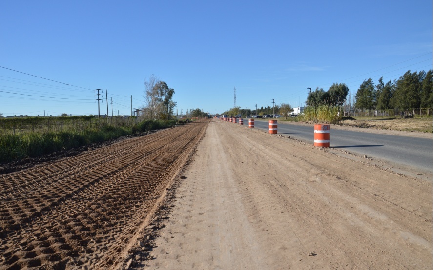 A cortar el pasto y guardar las máquinas: Vialidad Nacional decidió no terminar las obras pendientes en la ruta 7, sólo exige mantenimiento y despierta bronca en los municipios de la zona